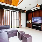 di 460 m² con 4 camera(e) e 3 bagno(i) privato(i) in zona Lamai